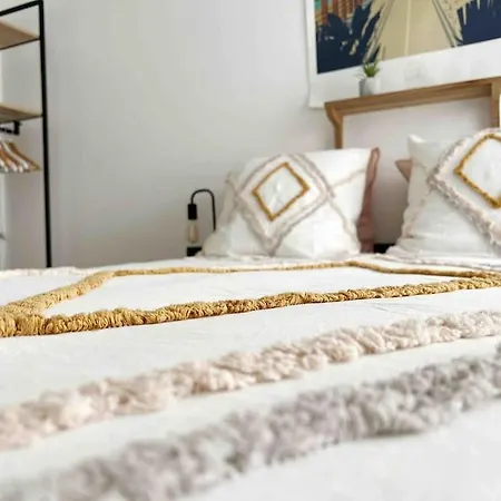 L'imperti'nantes Apartment
